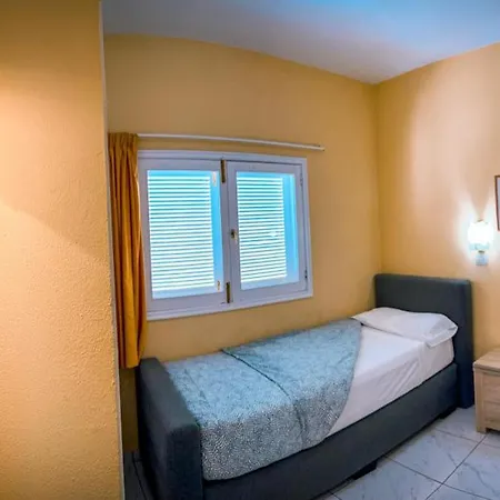 Aparthotel Monterrey