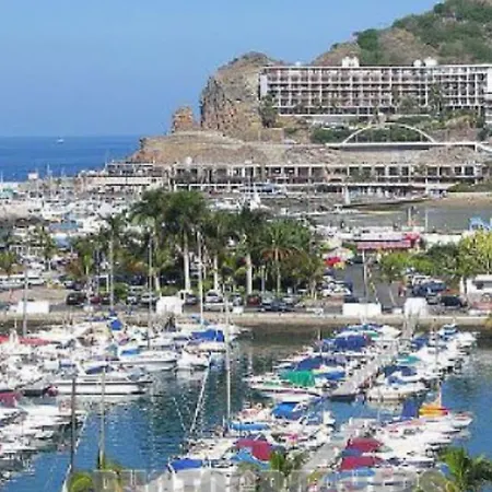 Monterrey Lejlighedshotel